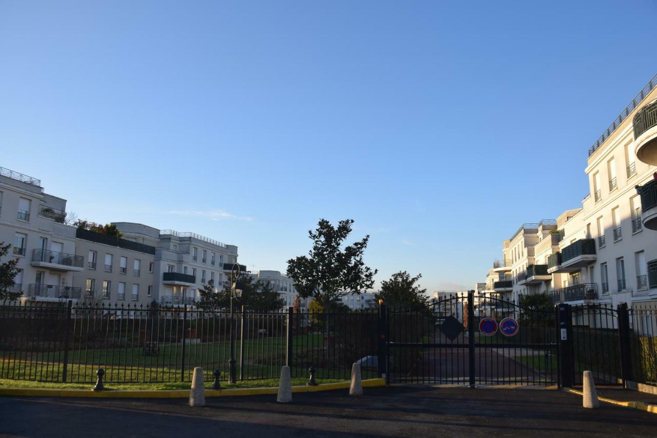 Appartement avec rez de jardin à Disneyland Montévrain Exterior foto