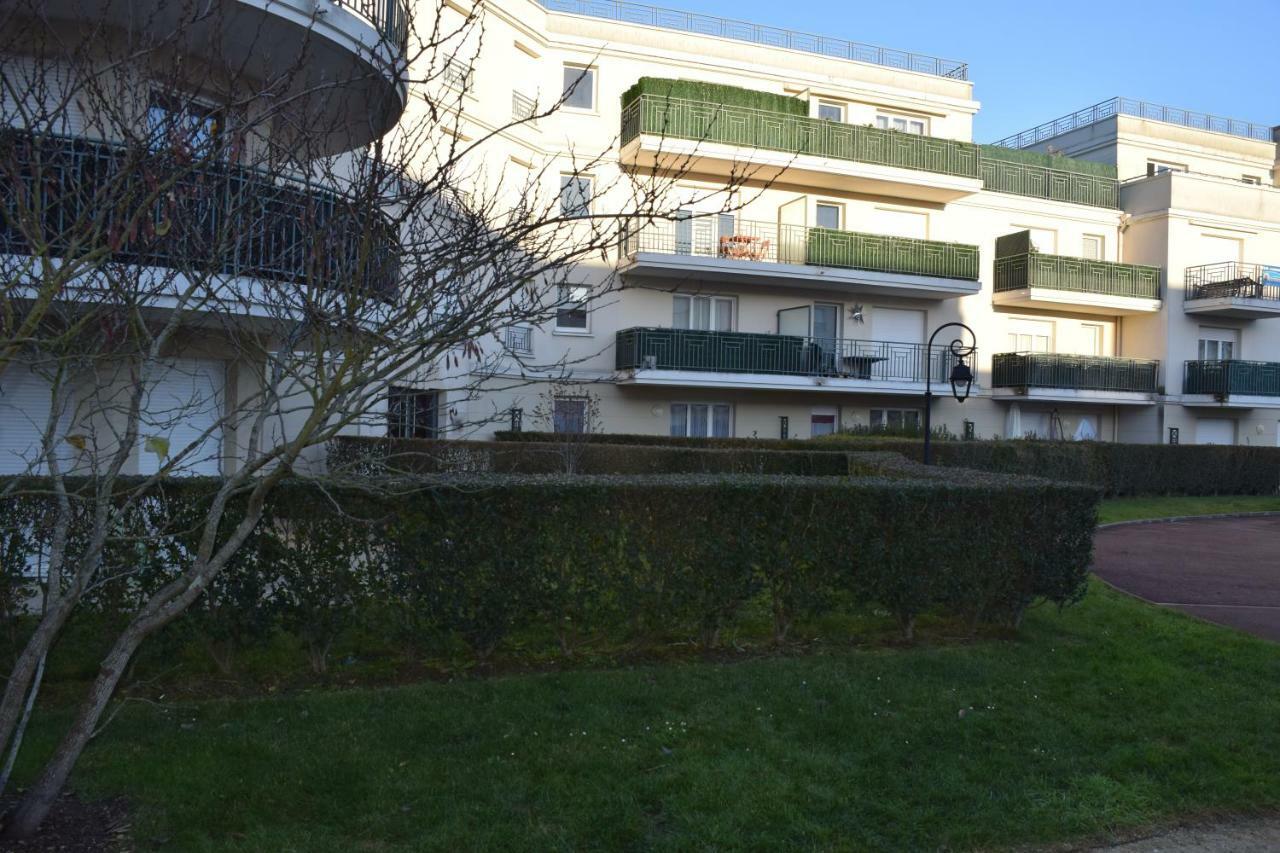 Appartement avec rez de jardin à Disneyland Montévrain Exterior foto