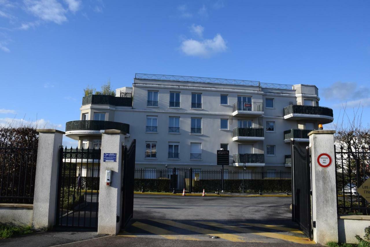 Appartement avec rez de jardin à Disneyland Montévrain Exterior foto