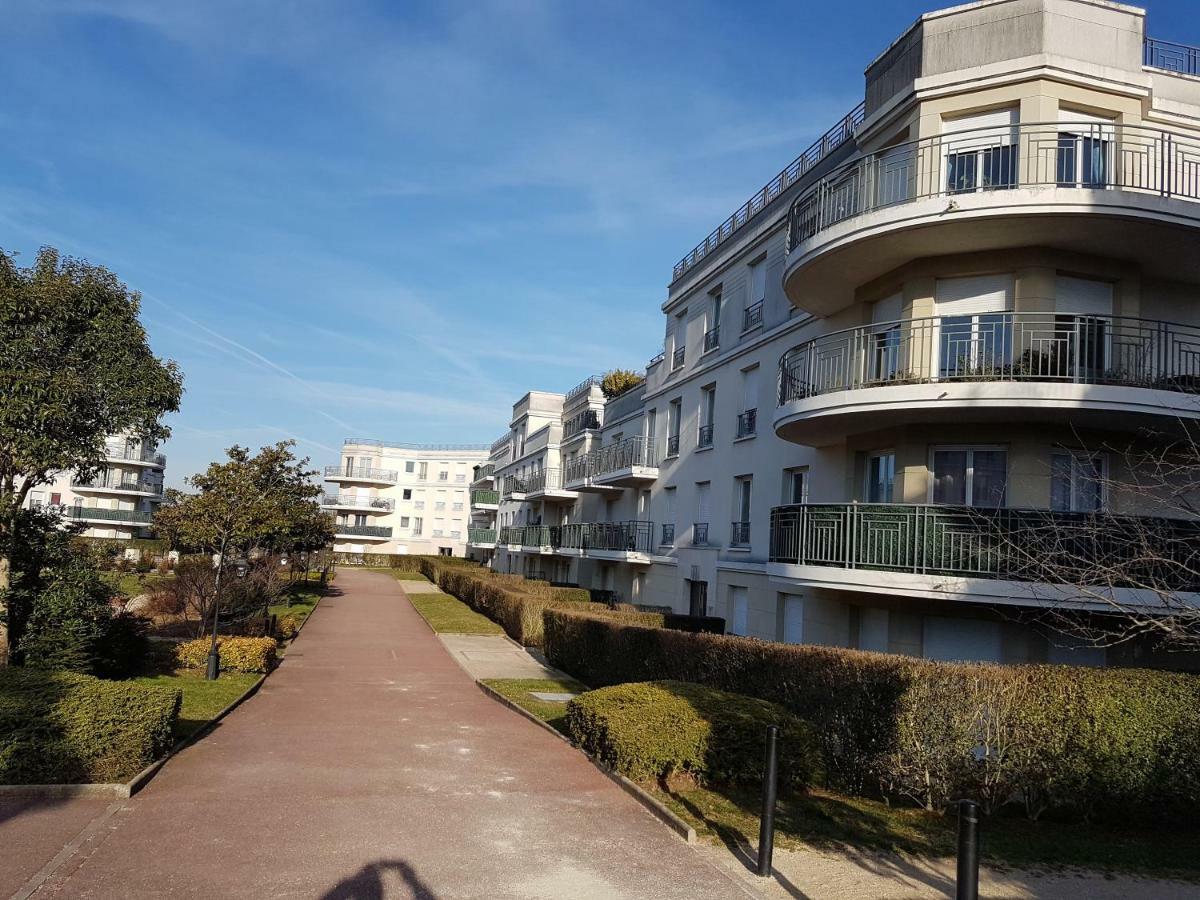 Appartement avec rez de jardin à Disneyland Montévrain Exterior foto